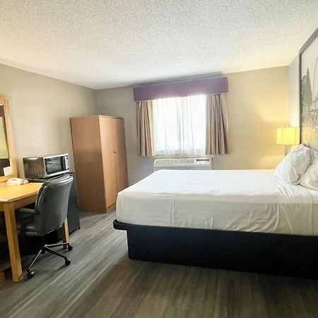 Super 8 By Wyndham St. Clair Mo Otel Saint Clair Dış mekan fotoğraf