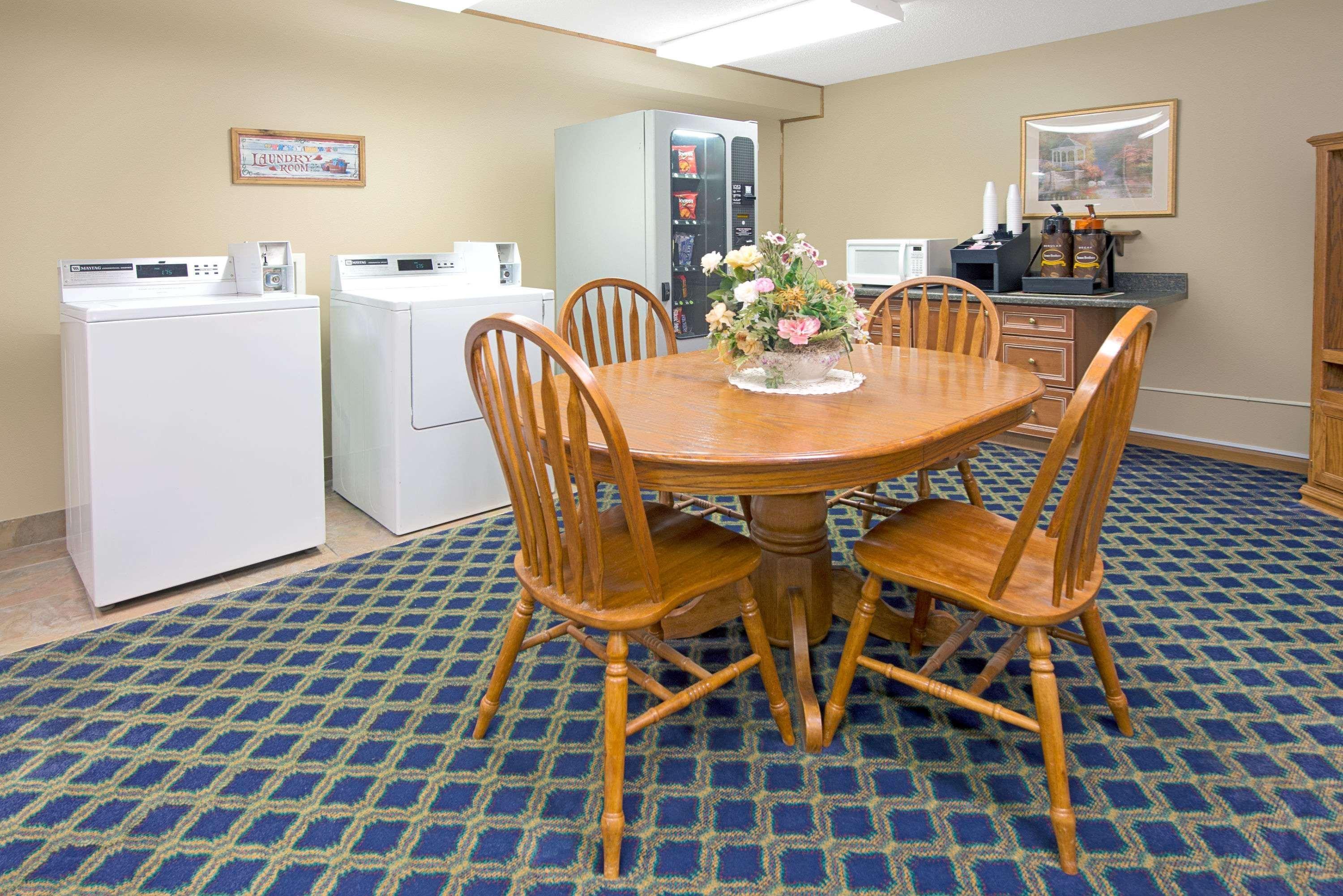 Super 8 By Wyndham St. Clair Mo Otel Saint Clair Dış mekan fotoğraf