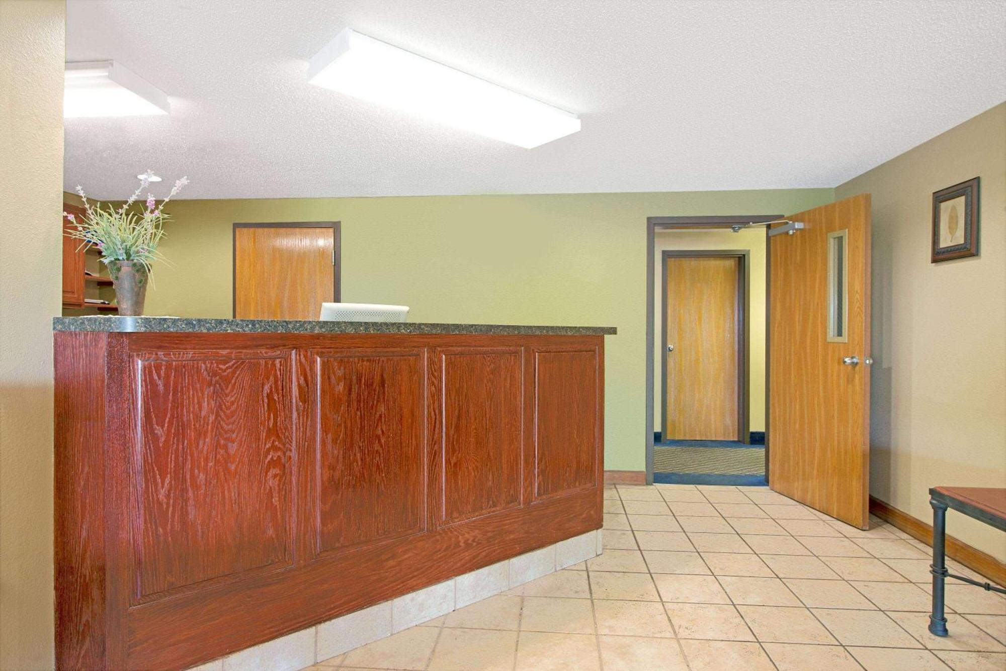 Super 8 By Wyndham St. Clair Mo Otel Saint Clair Dış mekan fotoğraf